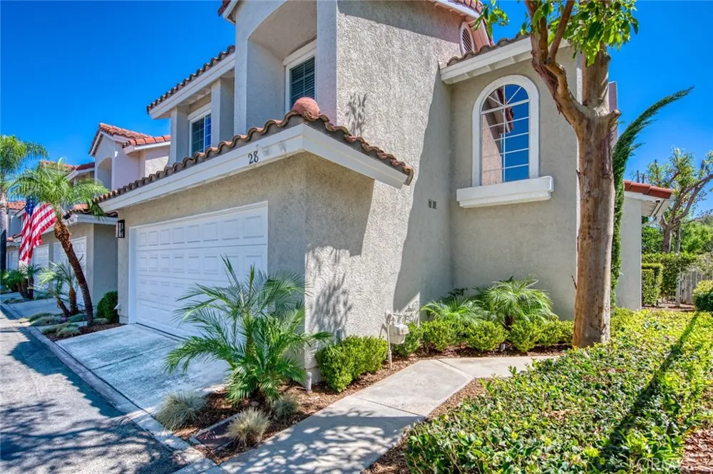 28 Wild Horse Loop Rancho Santa Margarita, CA 92688