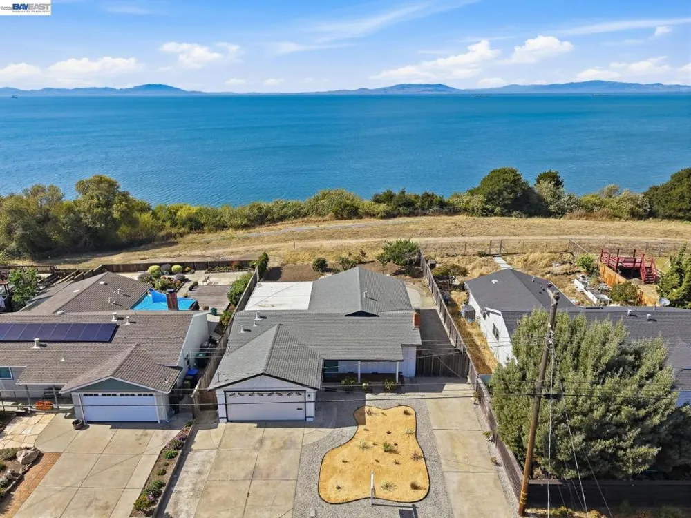 2167 Cypress Ave San Pablo, CA 94806