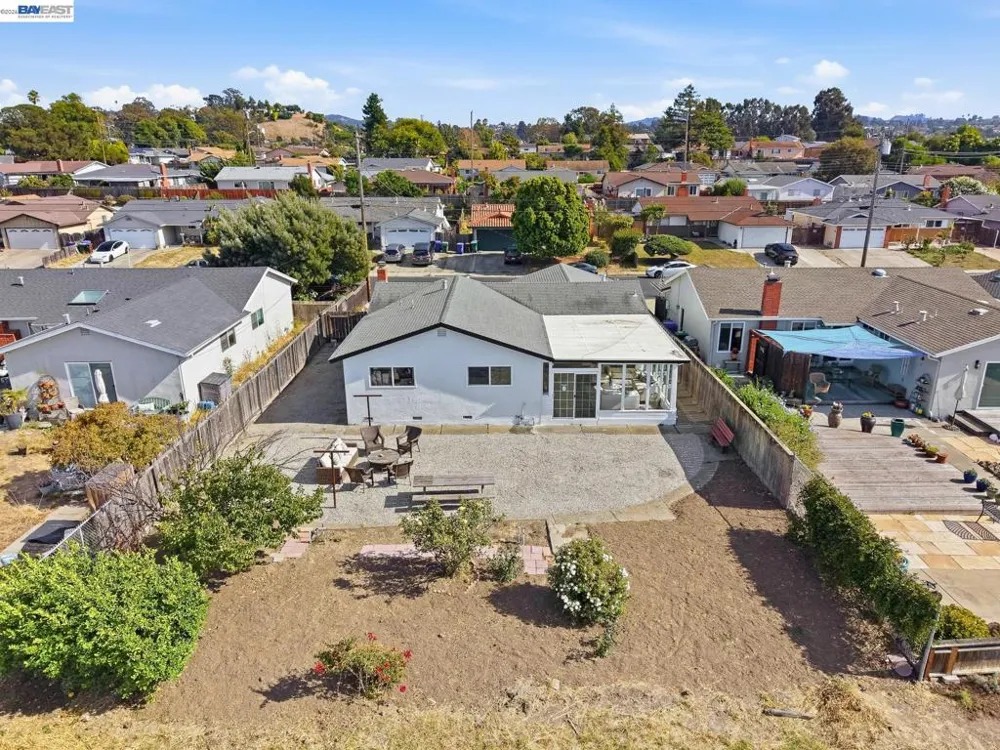 2167 Cypress Ave San Pablo, CA 94806