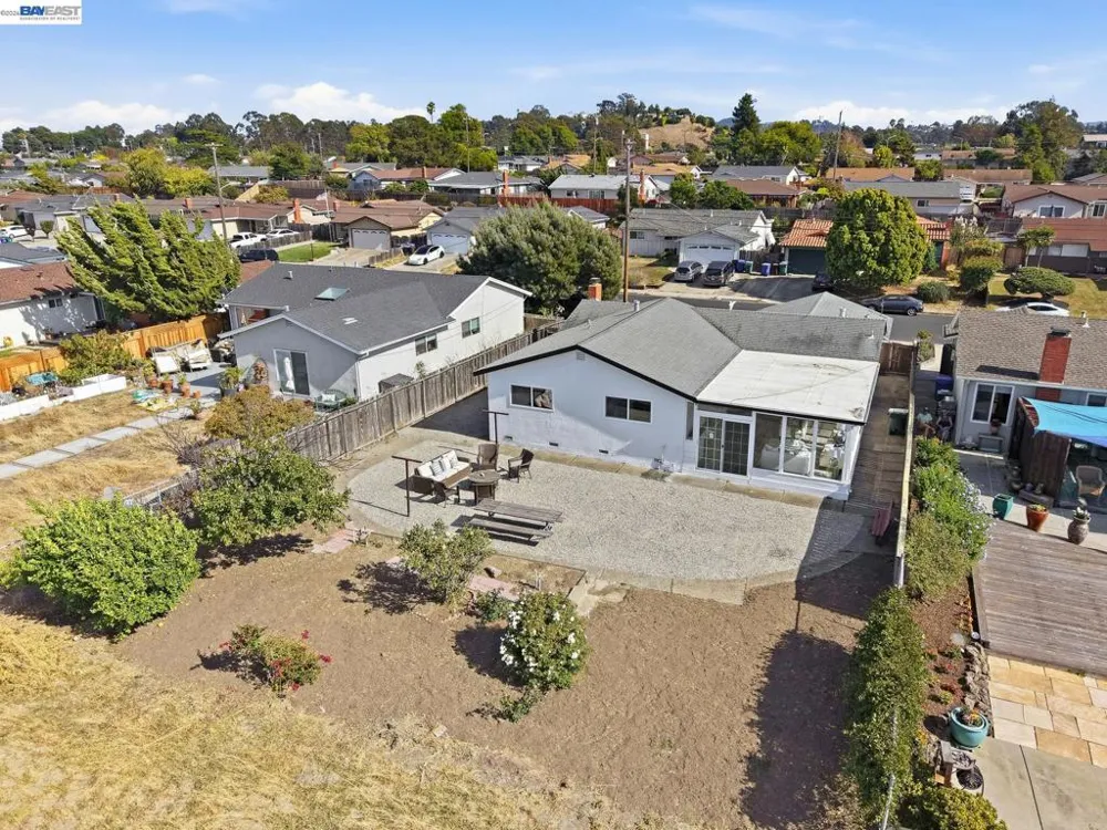 2167 Cypress Ave San Pablo, CA 94806