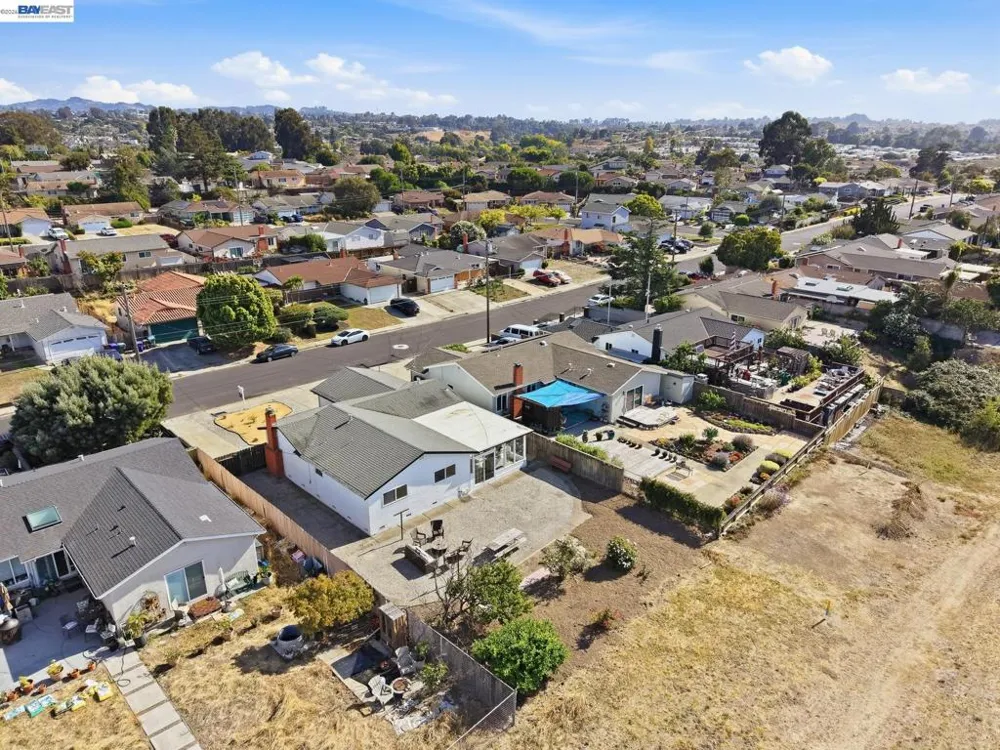2167 Cypress Ave San Pablo, CA 94806