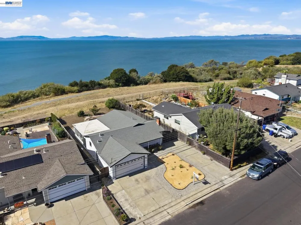 2167 Cypress Ave San Pablo, CA 94806