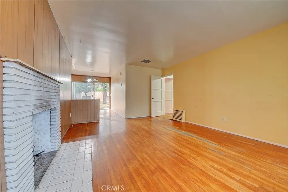 14778 Valencia Avenue Fontana, CA 92335