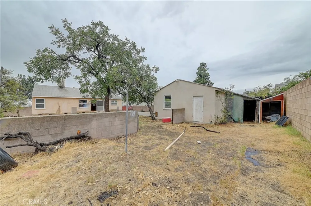 14778 Valencia Avenue Fontana, CA 92335