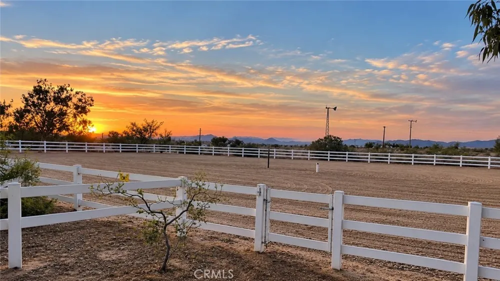 10431 Tussing Ranch Court Apple Valley, CA 92308