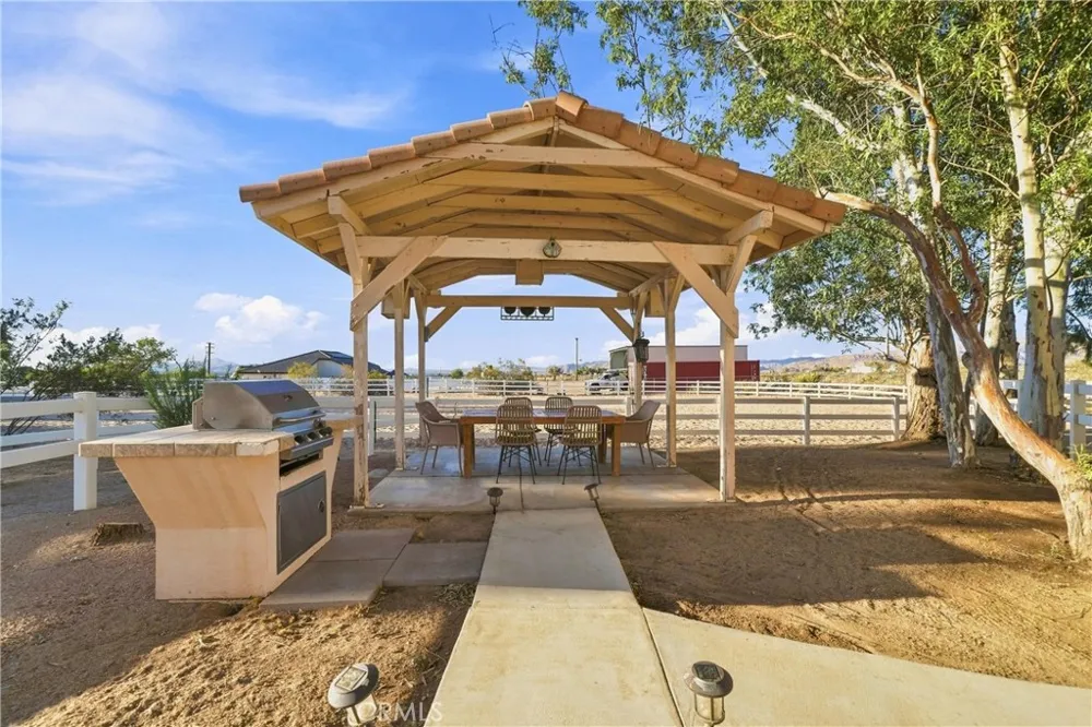 10431 Tussing Ranch Court Apple Valley, CA 92308