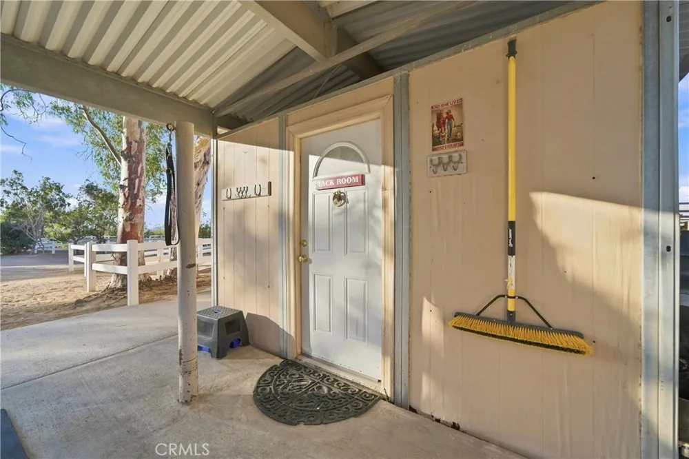 10431 Tussing Ranch Court Apple Valley, CA 92308