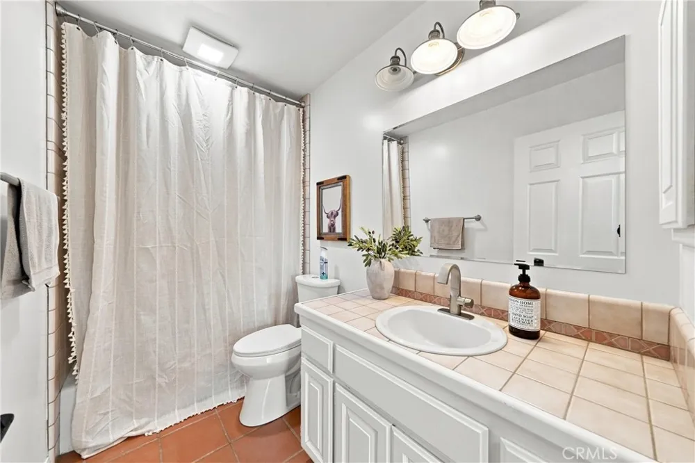 10431 Tussing Ranch Court Apple Valley, CA 92308