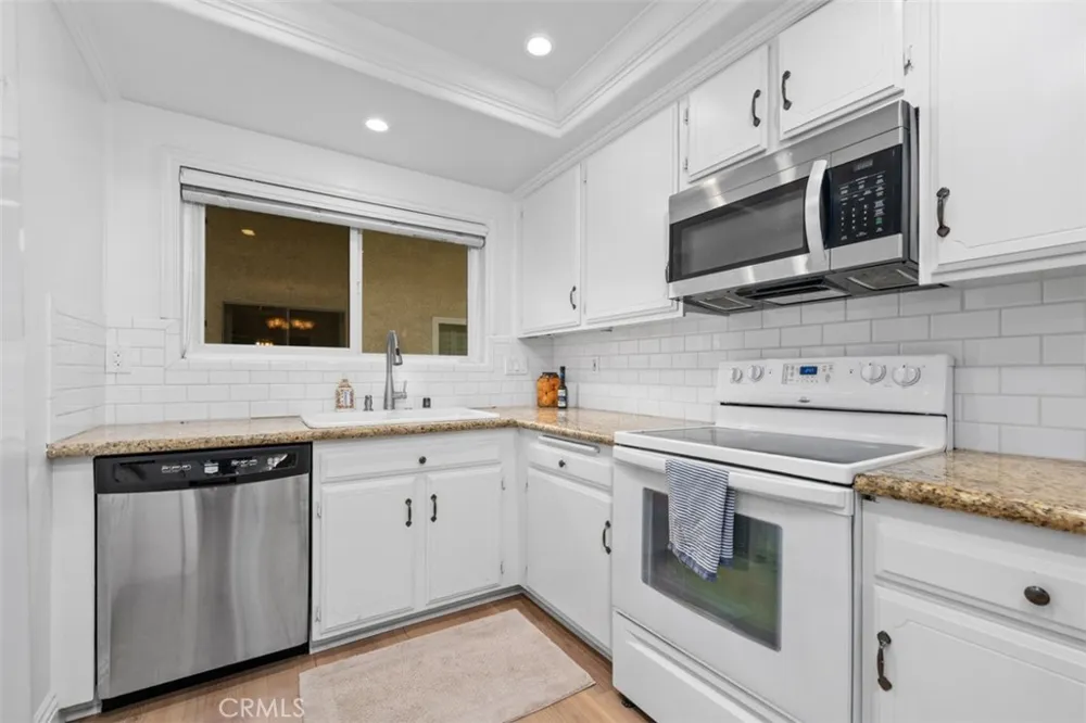 5325 Bahia Blanca W #P W Laguna Woods, CA 92637