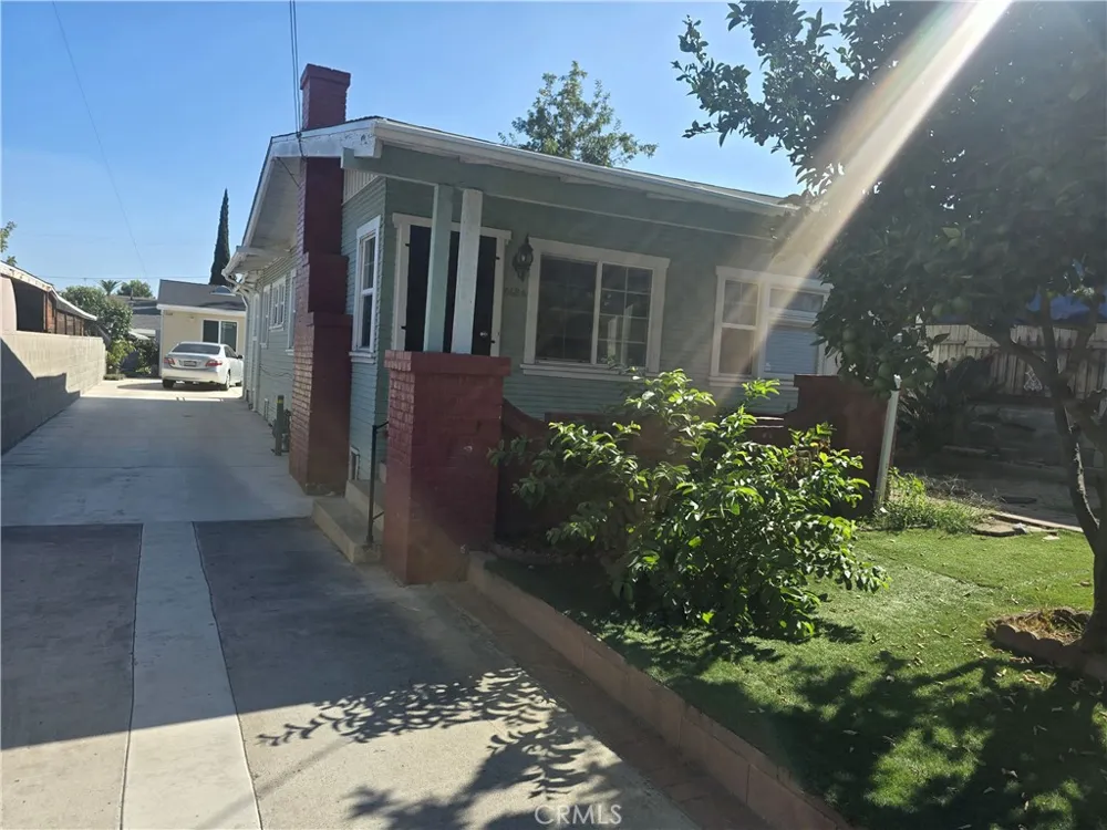 6126 Springvale Los Angeles, CA 90042