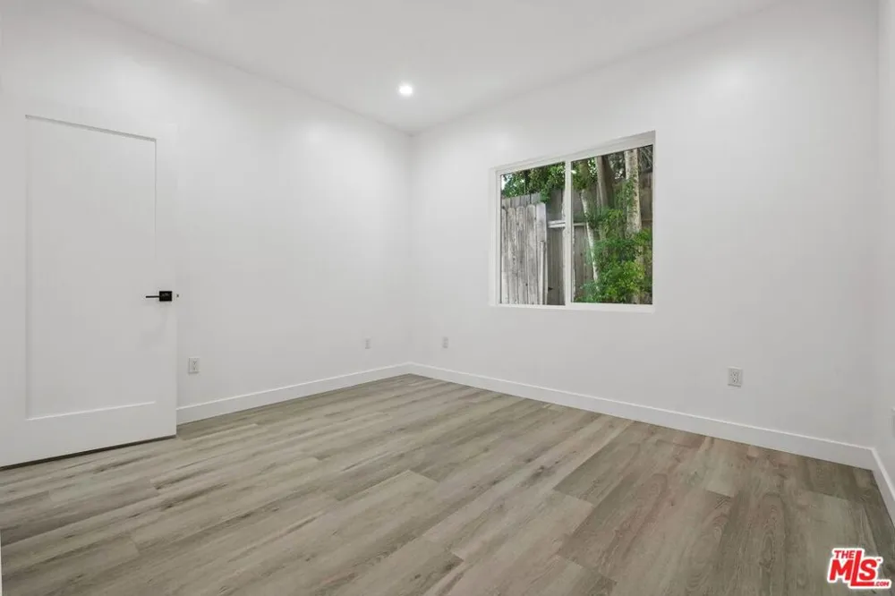 1434 Beverwil #1 Los Angeles, CA 90035