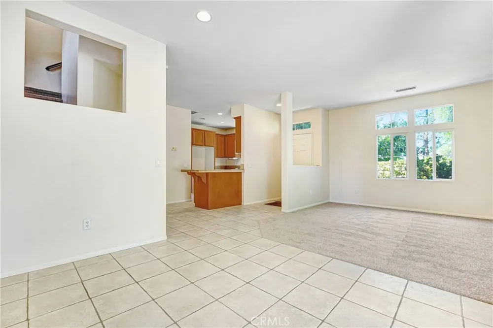 24586 Montevista Valencia, CA 91354