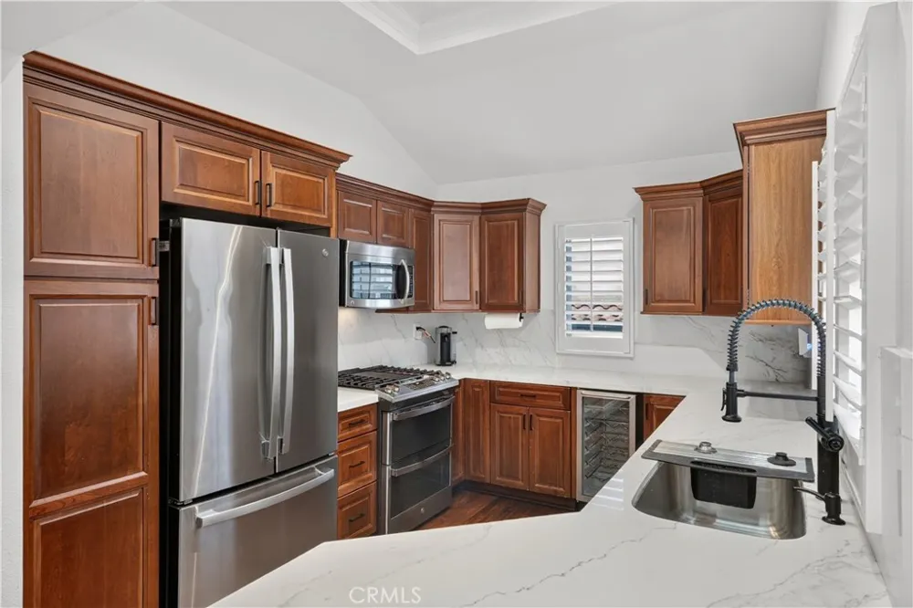 88 Corsica Drive Newport Beach, CA 92660