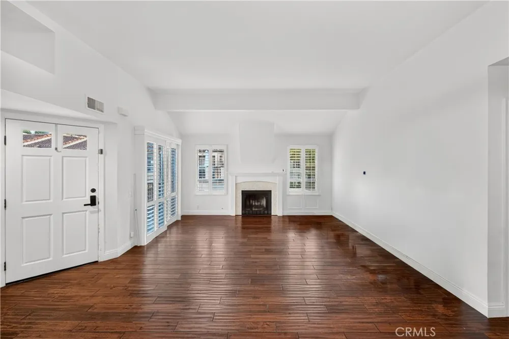 88 Corsica Drive Newport Beach, CA 92660