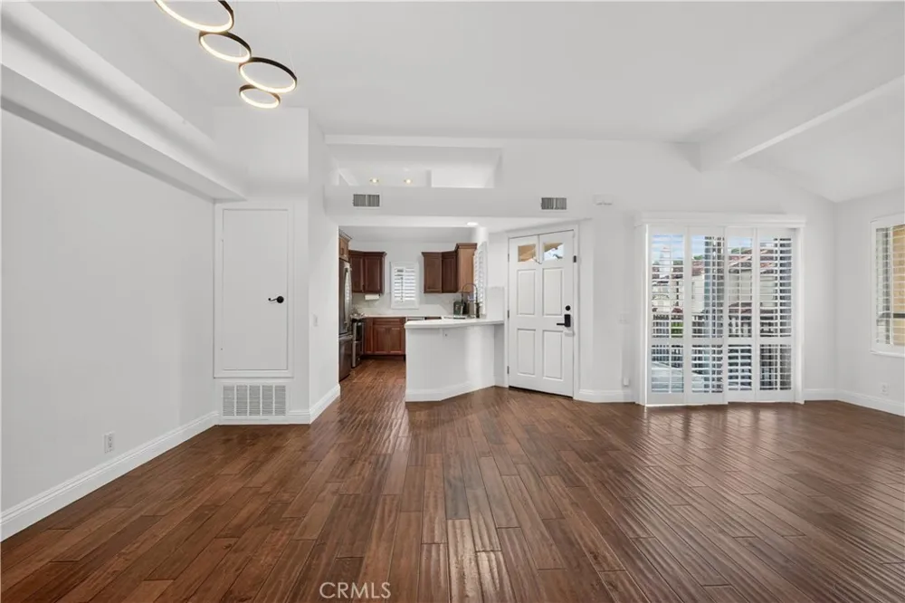 88 Corsica Drive Newport Beach, CA 92660