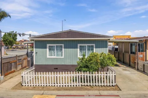 1 Appletree Lane, #1