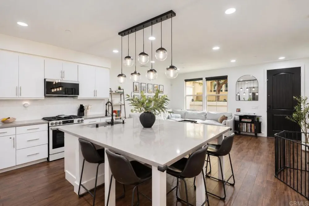 1714 Fairlead Ave Carlsbad, CA 92011