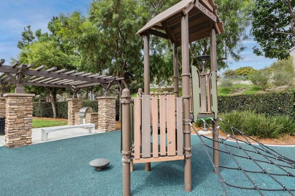 1714 Fairlead Ave Carlsbad, CA 92011