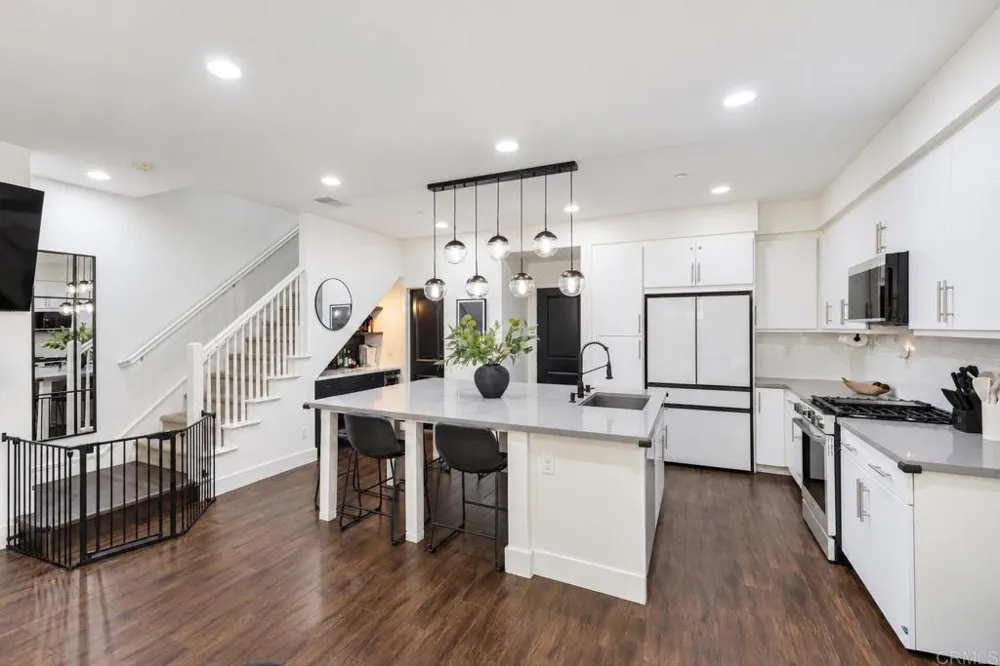 1714 Fairlead Ave Carlsbad, CA 92011