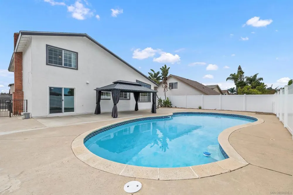 1259 Calle Candelero Chula Vista, CA 91910