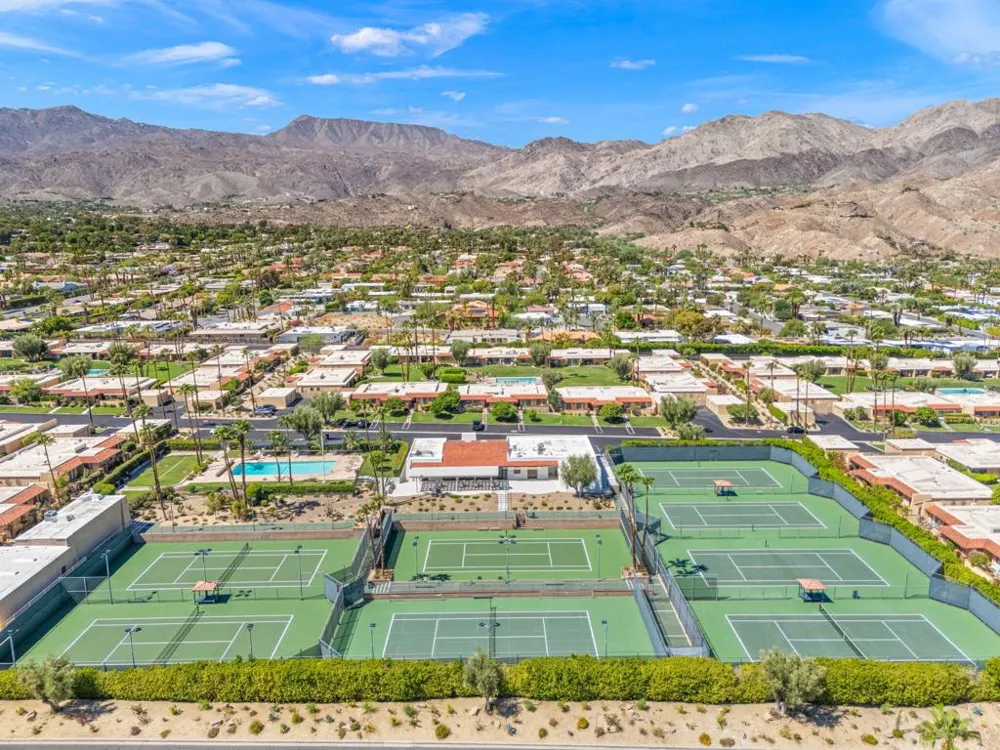 48435 Alamo Drive Palm Desert, CA 92260