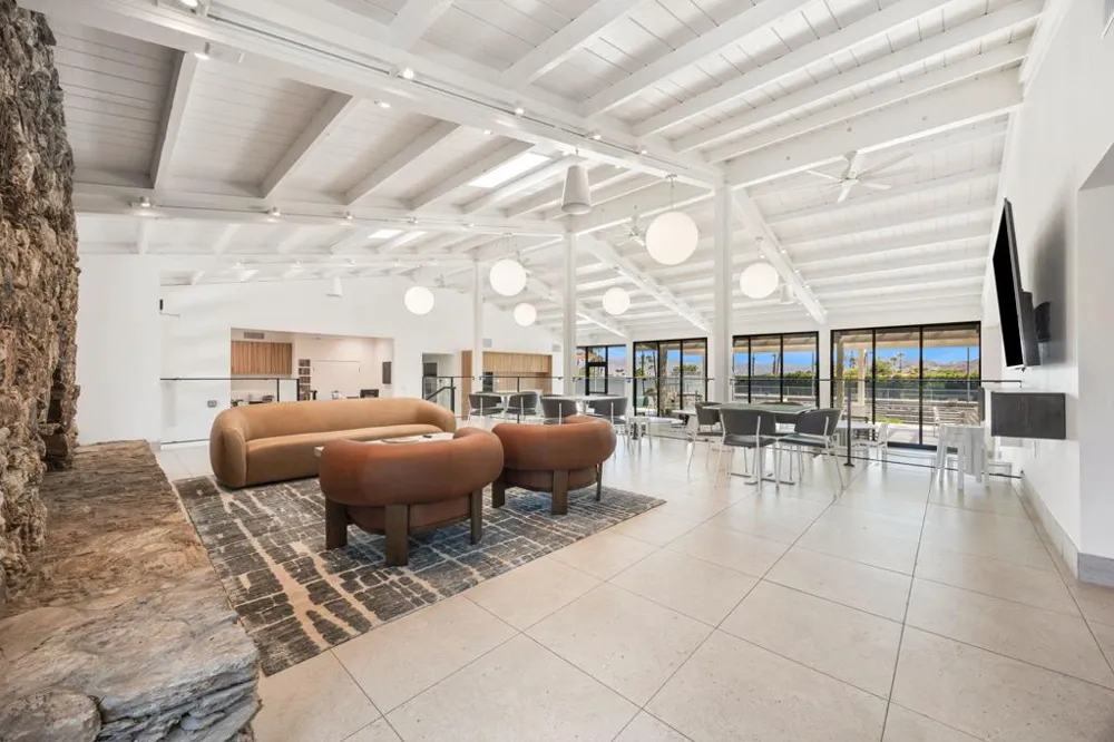 48435 Alamo Drive Palm Desert, CA 92260