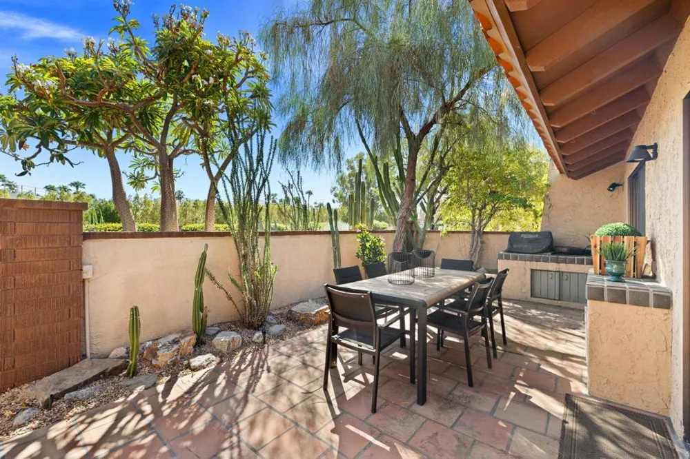 48435 Alamo Drive Palm Desert, CA 92260