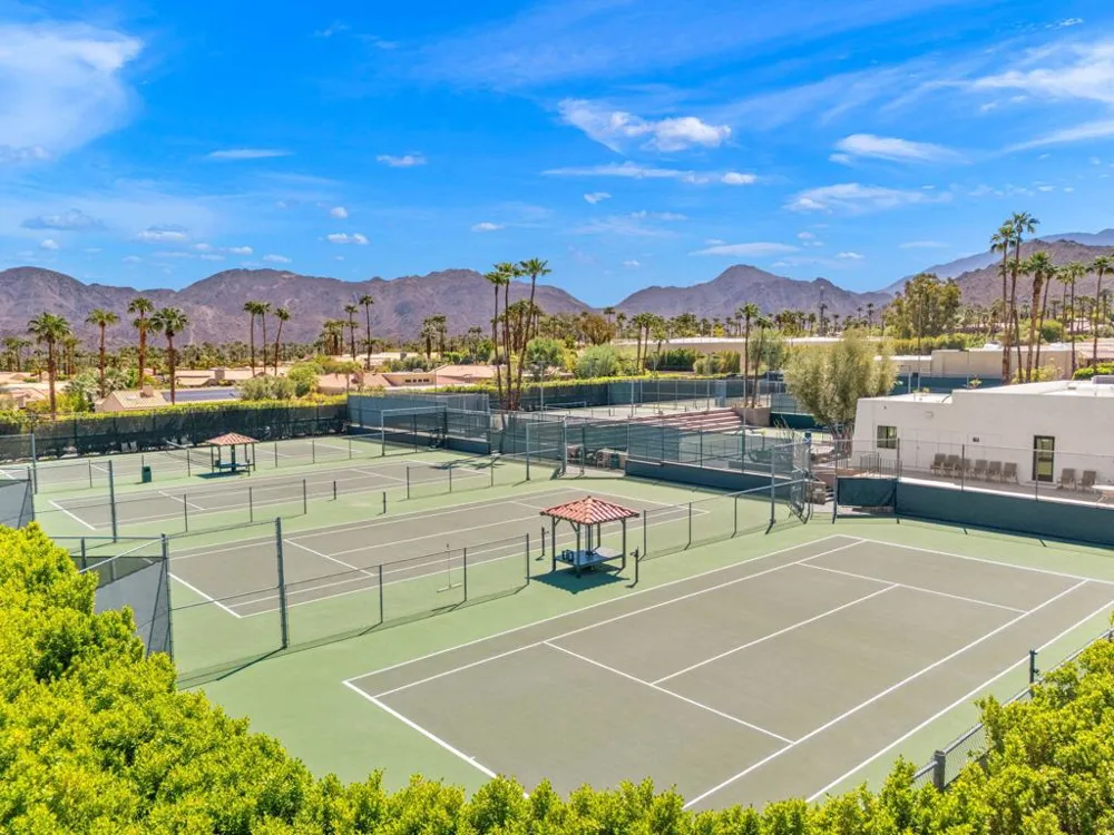 48435 Alamo Drive Palm Desert, CA 92260