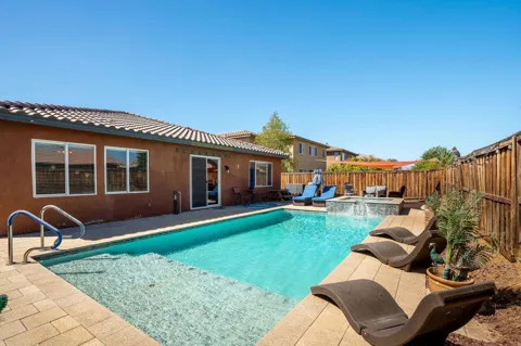 85902 Avenida Raylynn