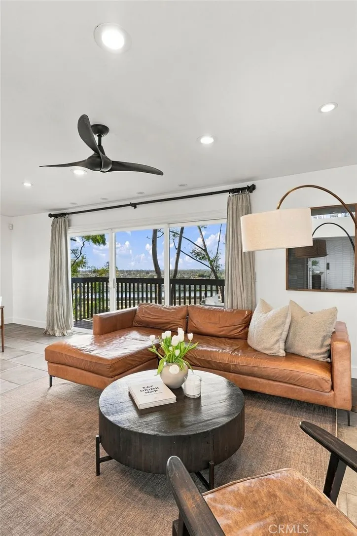 1222 Las Arenas Way #23 Costa Mesa, CA 92627