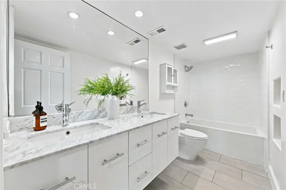 1222 Las Arenas Way #23 Costa Mesa, CA 92627