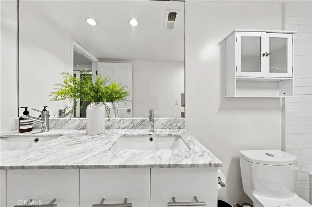 1222 Las Arenas Way #23 Costa Mesa, CA 92627