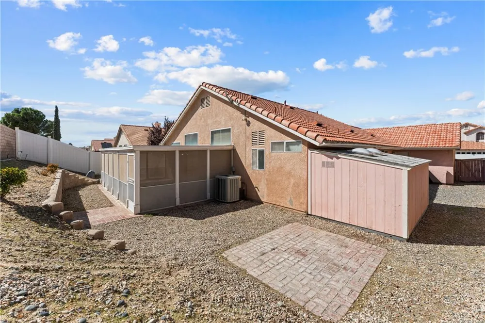 5546 Laurel Avenue Palmdale, CA 93552