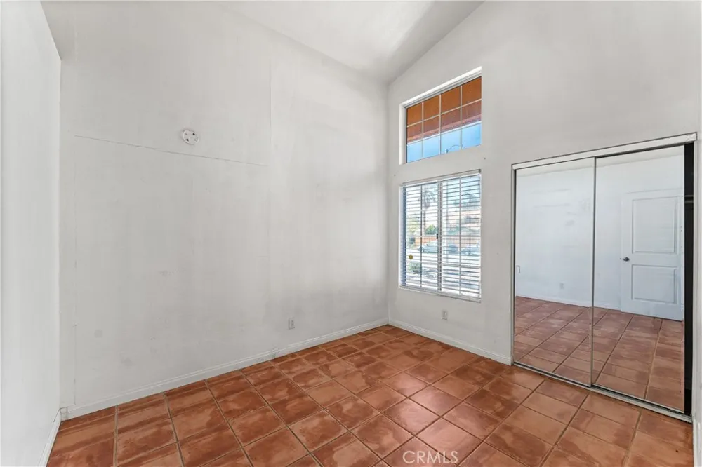 5546 Laurel Avenue Palmdale, CA 93552