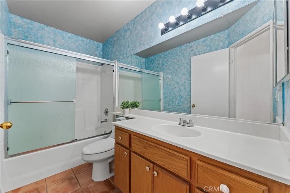 5546 Laurel Avenue Palmdale, CA 93552