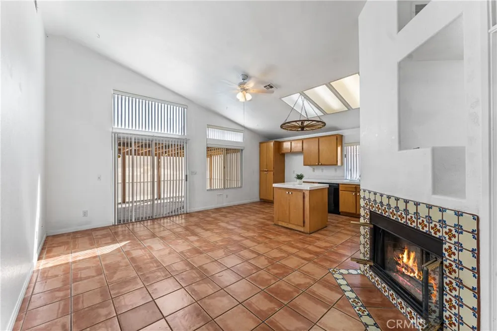 5546 Laurel Avenue Palmdale, CA 93552