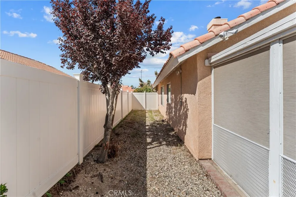 5546 Laurel Avenue Palmdale, CA 93552