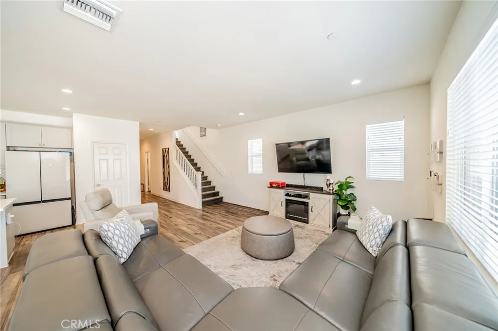 20168 Lemonscent Riverside, CA 92507