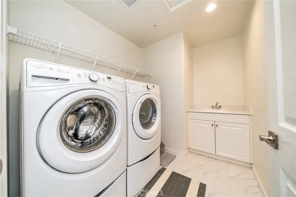 20168 Lemonscent Riverside, CA 92507