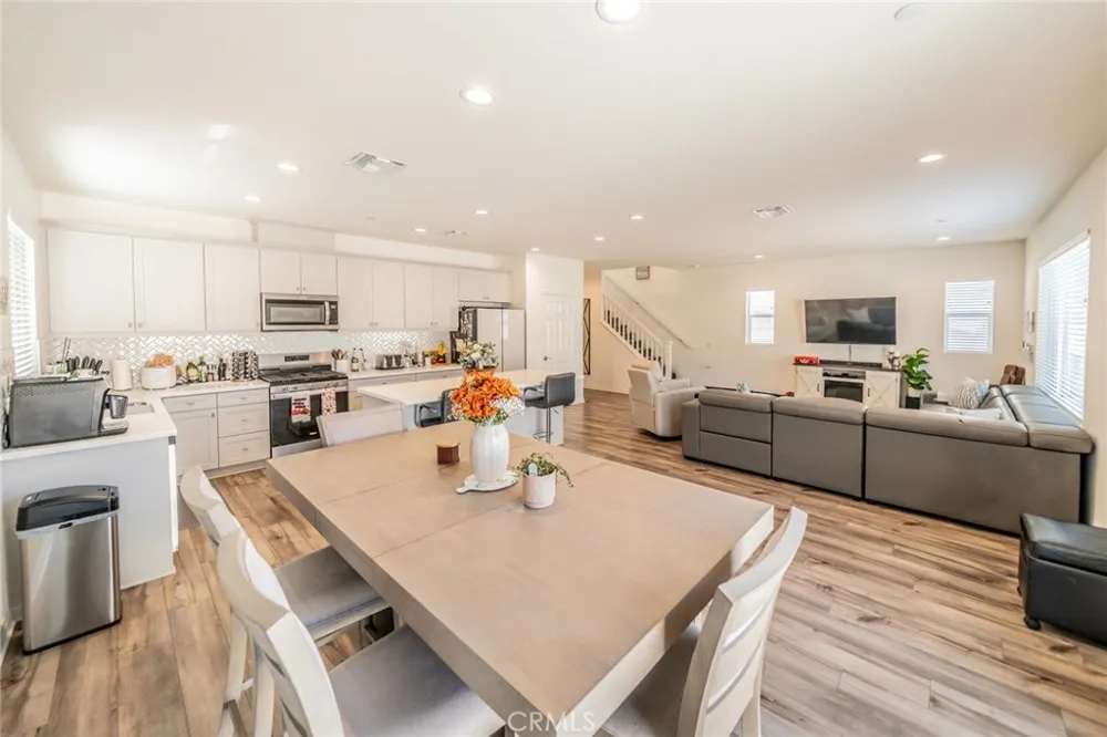 20168 Lemonscent Riverside, CA 92507