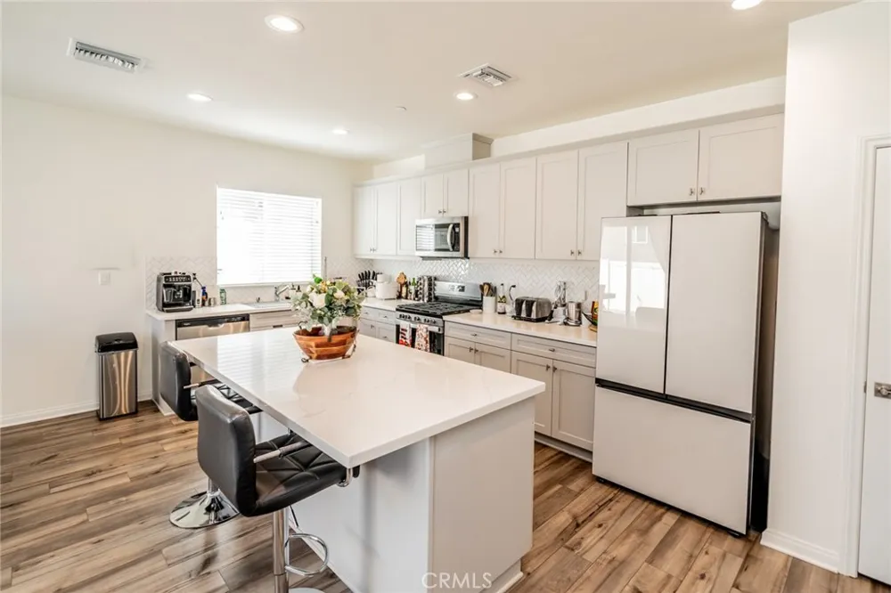 20168 Lemonscent Riverside, CA 92507