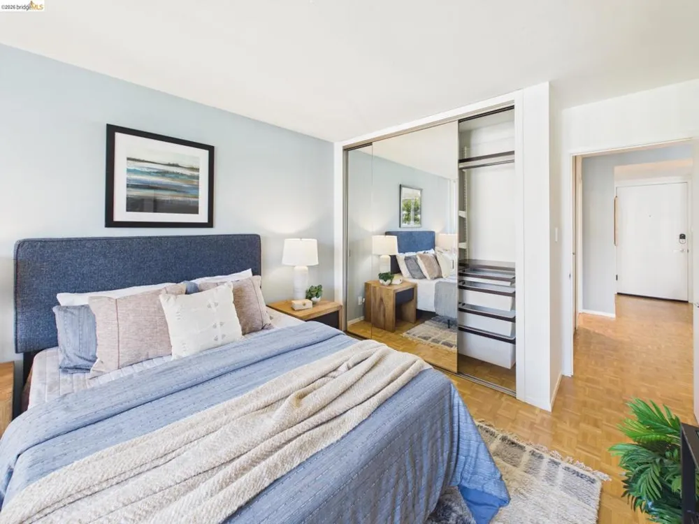 320 Lee St #303 Oakland, CA 94610