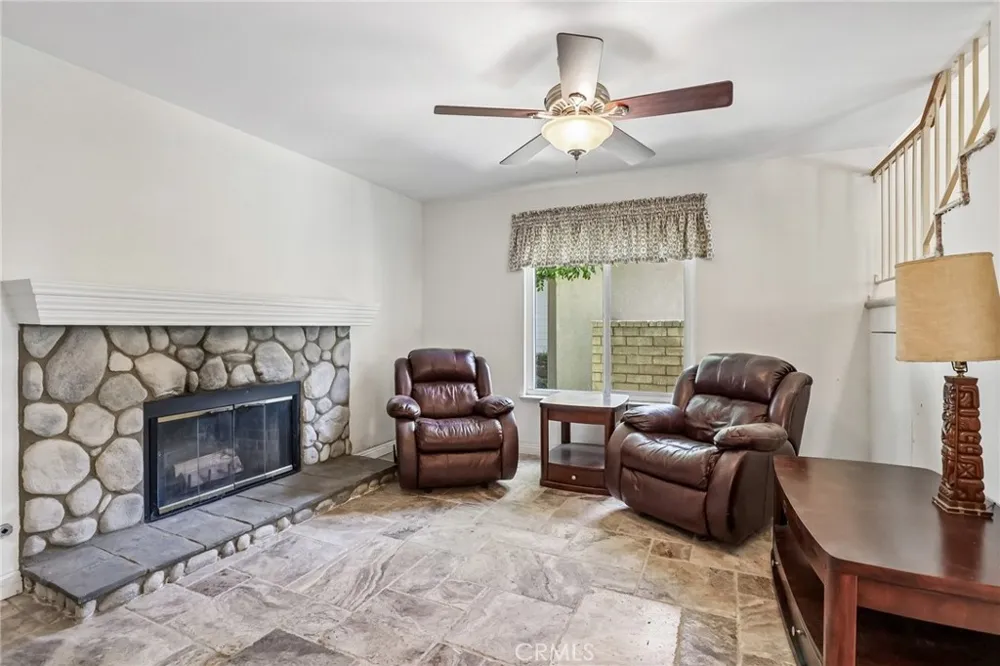 1215 Holt Placentia, CA 92870