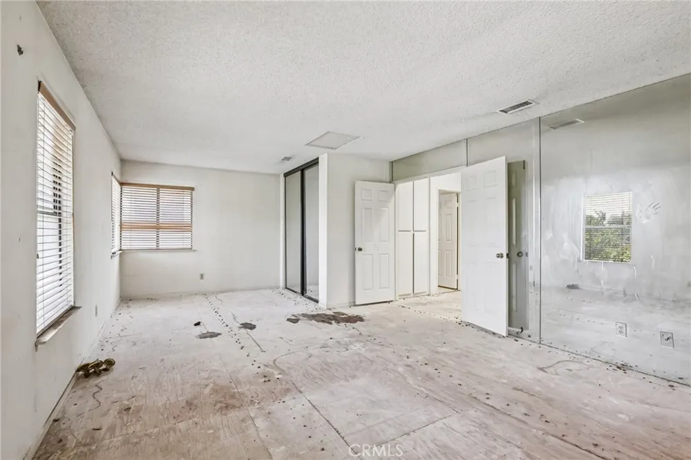 1215 Holt Placentia, CA 92870