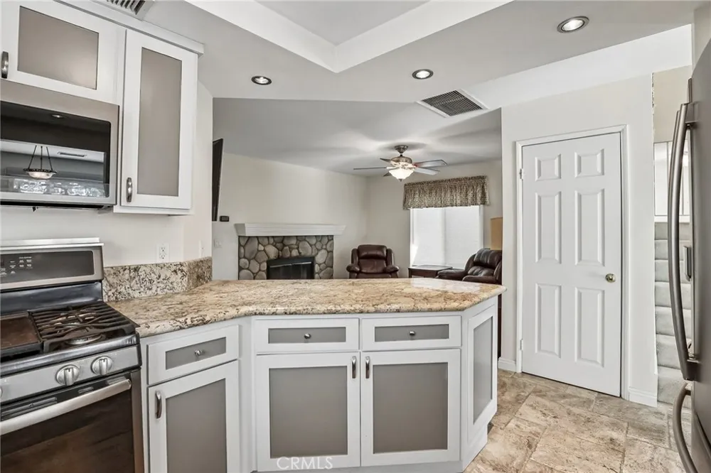 1215 Holt Placentia, CA 92870