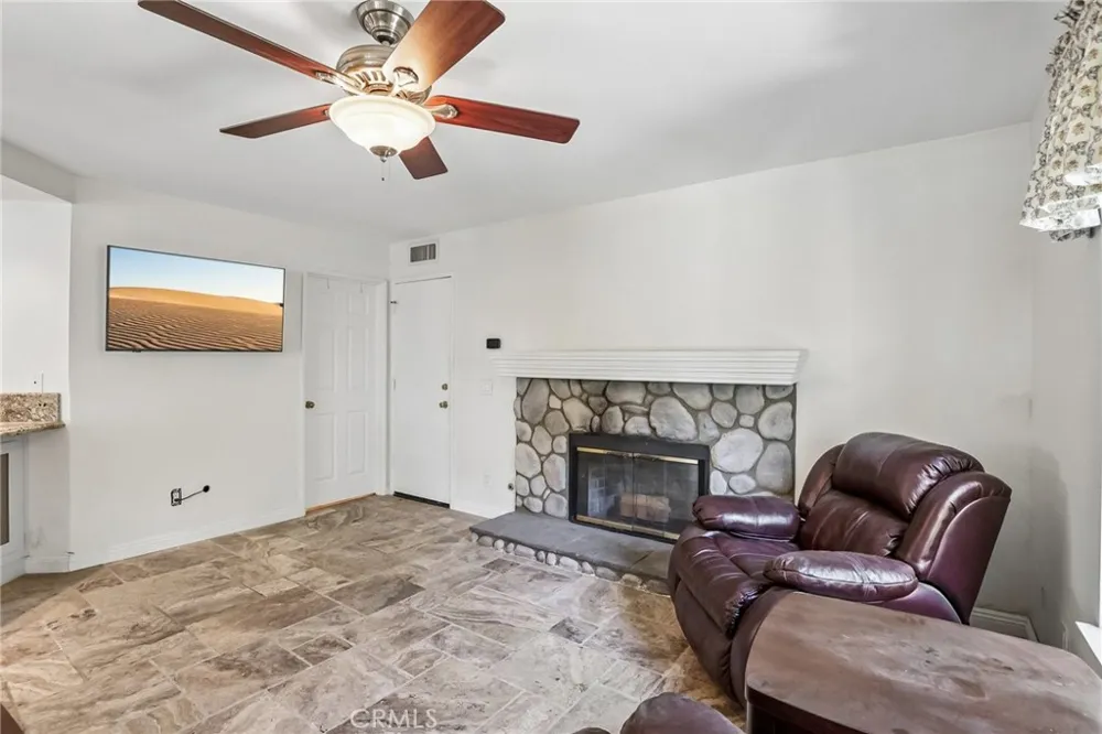 1215 Holt Placentia, CA 92870