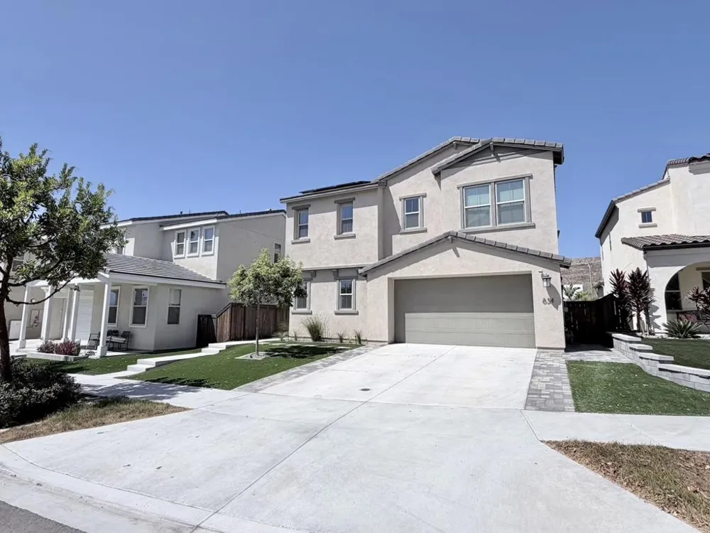 834 Camino Cantera Chula Vista, CA 91913