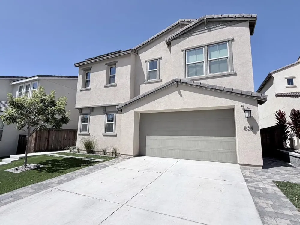 834 Camino Cantera Chula Vista, CA 91913