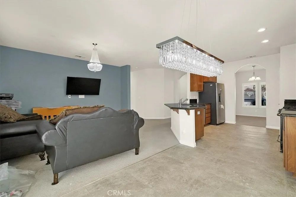 2050 Moss Glen Loop Linda, CA 95901
