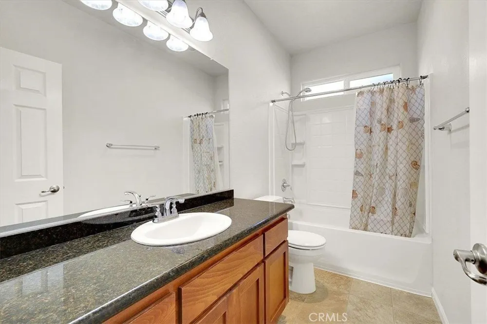 2050 Moss Glen Loop Linda, CA 95901